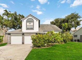 2333 Meadow Cove Blvd, Melbourne, FL 32935