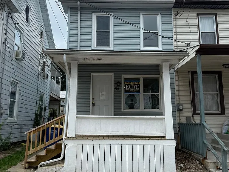 64 S Front St — Photo 2