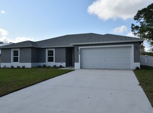 1048 SW Benchor Ave, Port Saint Lucie, FL 34953