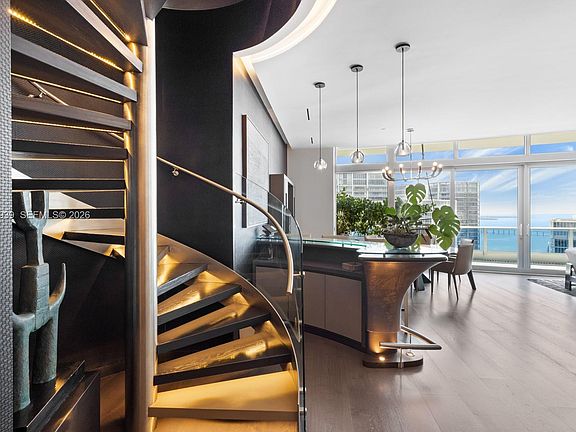 4th image of 200 Biscayne Boulevard Way #Penthouse 5404