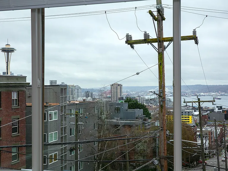 Royal Anne Apartments — Photo 17