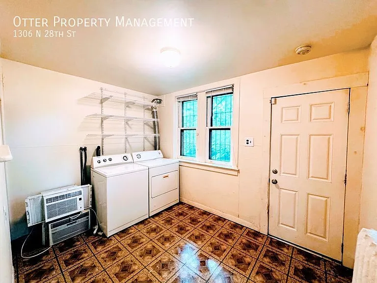 1306 N 28th St — Photo 22