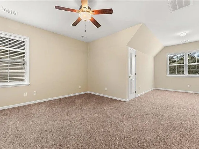 217 Trillium Ave — Photo 11