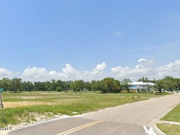 gulfport-mississippi-402276482 picture