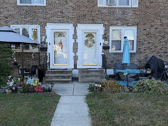 2nd image of 422 Rively Ave