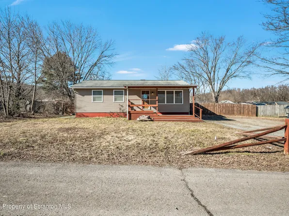 13 Dendron Dr, Tunkhannock, PA 18657