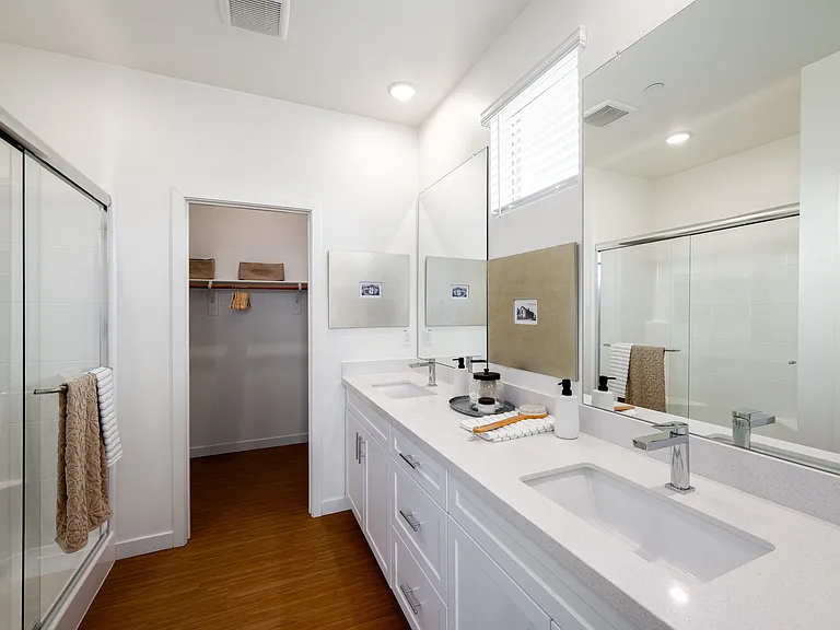 Glen at Fontana Homes — Photo 19
