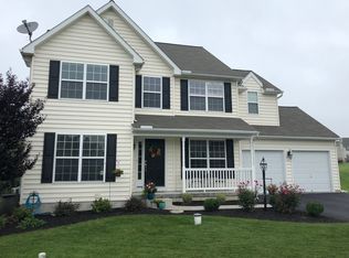 1808 Stoneford Ln, Palmyra, PA 17078