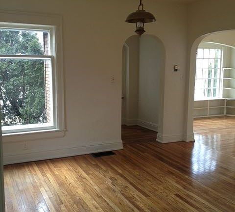 2nd image of 600 W Wolf Ave