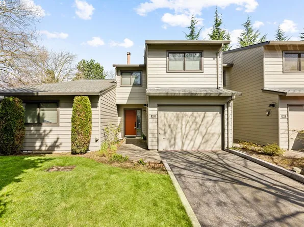 7930 NE Loowit Loop APT 2, Vancouver, WA 98662