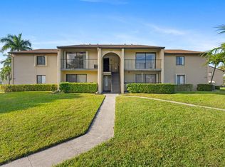 537 Shady Pine Way, West Palm Beach, FL 33415