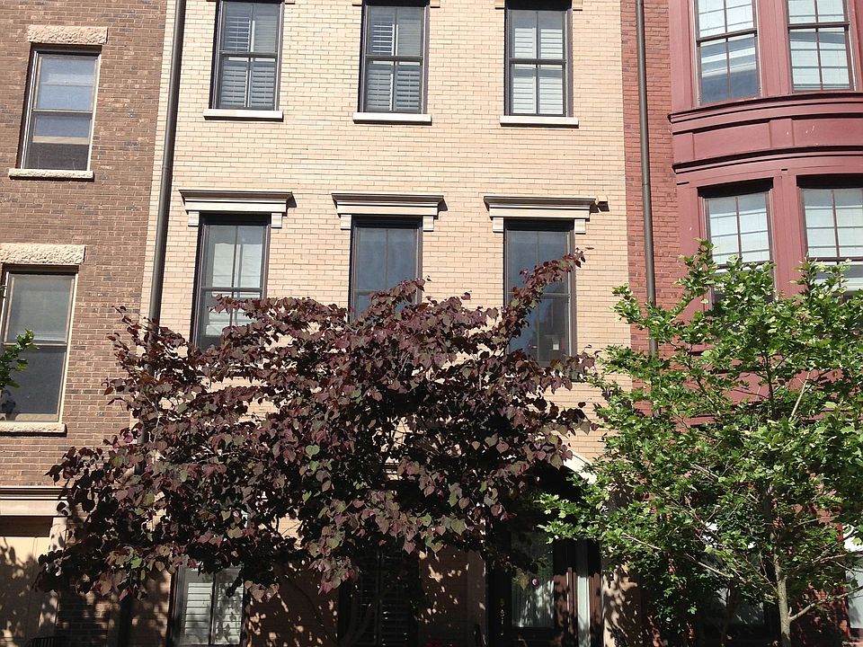 Great Brownstone community
