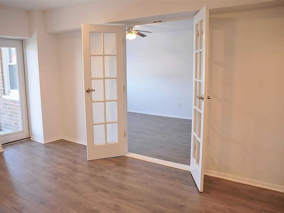 5th image of 55 Monroe Blvd APT 3B