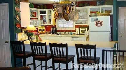 COOK'S DELIGHT!! : This is the party gathering spot. You will treasure the memories made here.