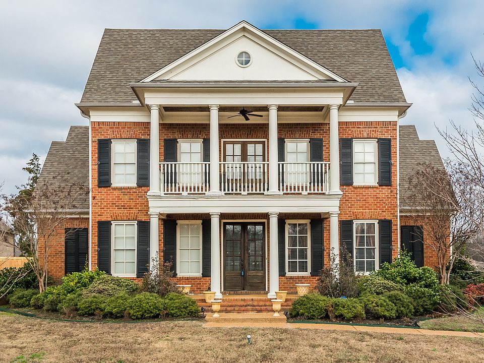 1st image of 576 Breckenridge Dr