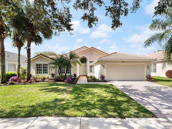 4th image of 6822 Fiji Cir