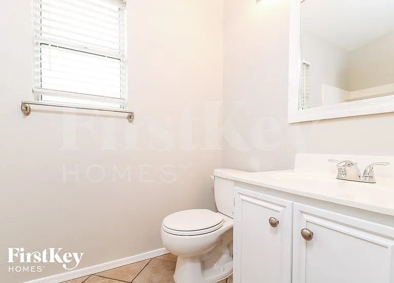 7356 W Crest Ln — Photo 13