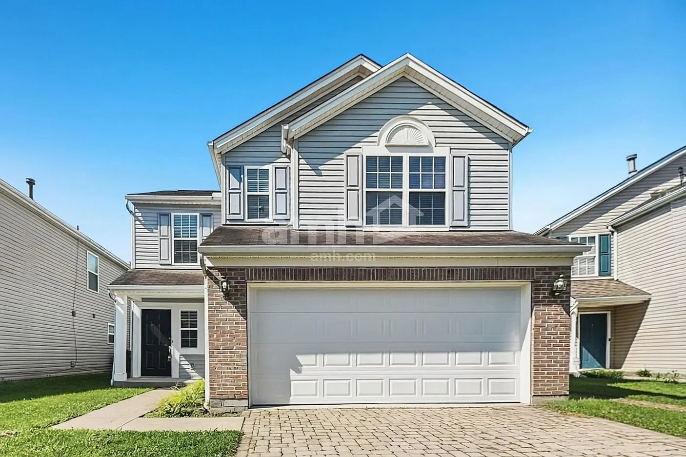 3 bed, 2.5 bath, 1594 sqft, $2,270 — Photo 1
