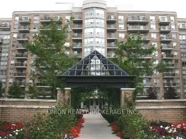 650 Lawrence Ave W, Toronto, ON