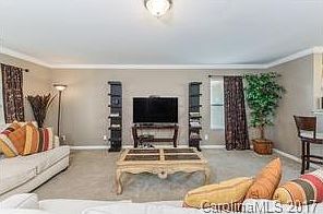 5th image of 1412 Logan Patrick Ct