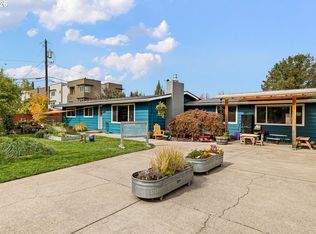 2747 Bailey Ln, Eugene, OR 97401