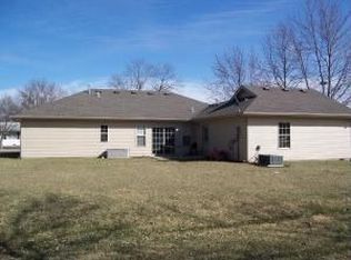 717 Poole St, Centralia, MO 65240