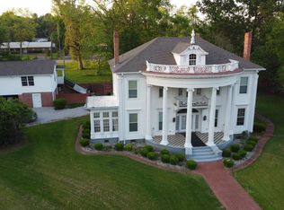 31 Edgewood Dr, Selma, AL 36701