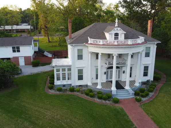 31 Edgewood Dr, Selma, AL 36701