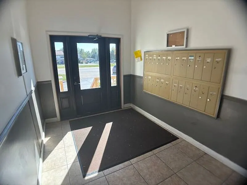 Building Photo - 3207 W Willow Knolls Dr
