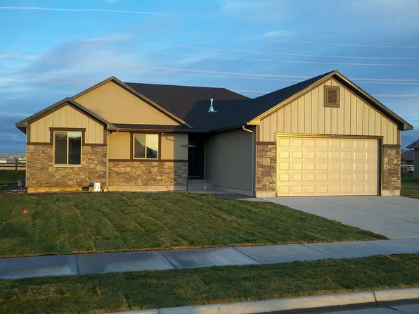 1442 N Indian Hollow Dr, Ammon, ID 83401