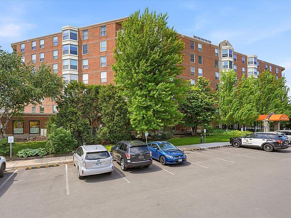 4th image of 1425 W 28th St APT 322