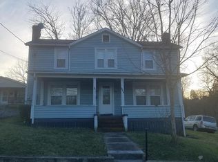 121 E Preston St #B, Lexington, VA 24450