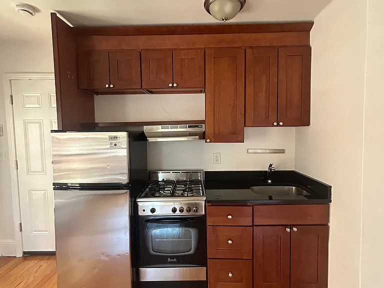 26 Joy St #6 — Photo 5