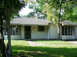 5335 Ripplebrook Dr, Houston, TX 77045