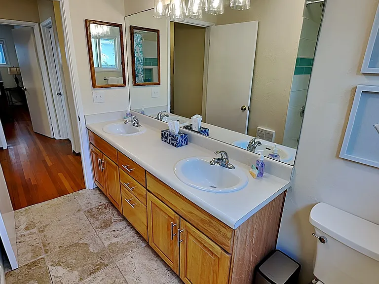 3712 Riviera Dr — Photo 6