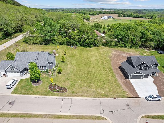 4th image of 405 Sunflower Ct