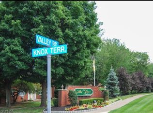 1120 Valley Rd #1B, Wayne Twp., NJ 07470