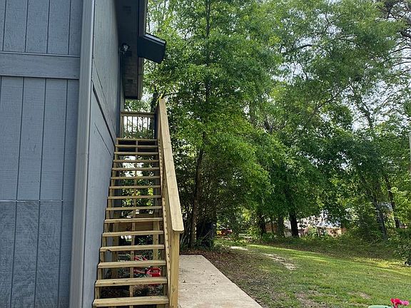 2nd image of 3708 Donovan Dr Unit D