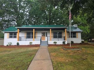 701 Willowmoore Ave, Thomasville, NC 27360