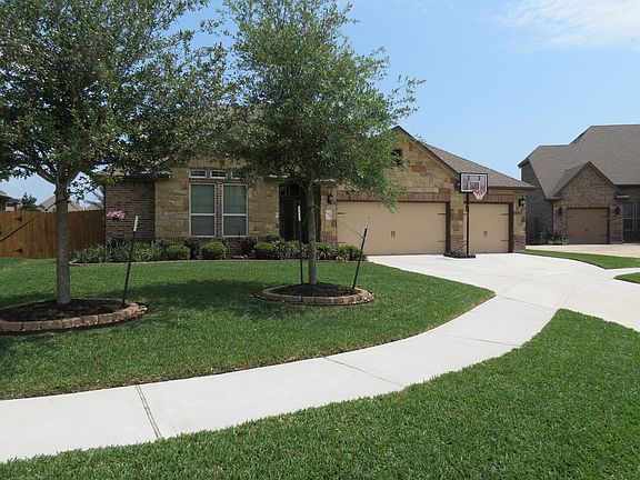 2nd image of 733 Marbrook Saddle Ln