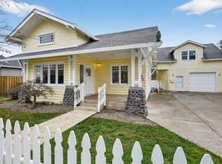 325 E Arlington St, Gladstone, OR