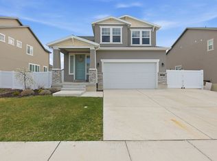 1260 E Packard Dr, Eagle Mountain, UT 84005