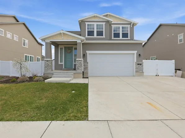 1260 E Packard Dr, Eagle Mountain, UT 84005