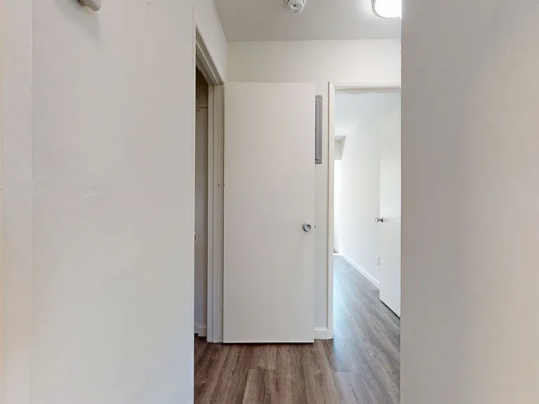 265 Vernon St — Photo 25