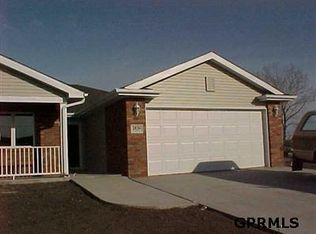2836 N Laverna, Fremont, NE 68025