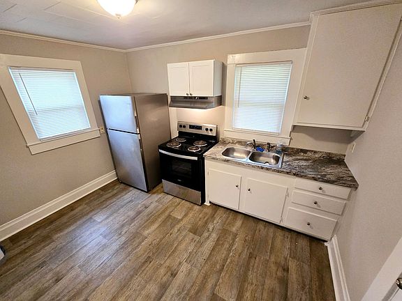 2nd image of 511 Cummings St APT A