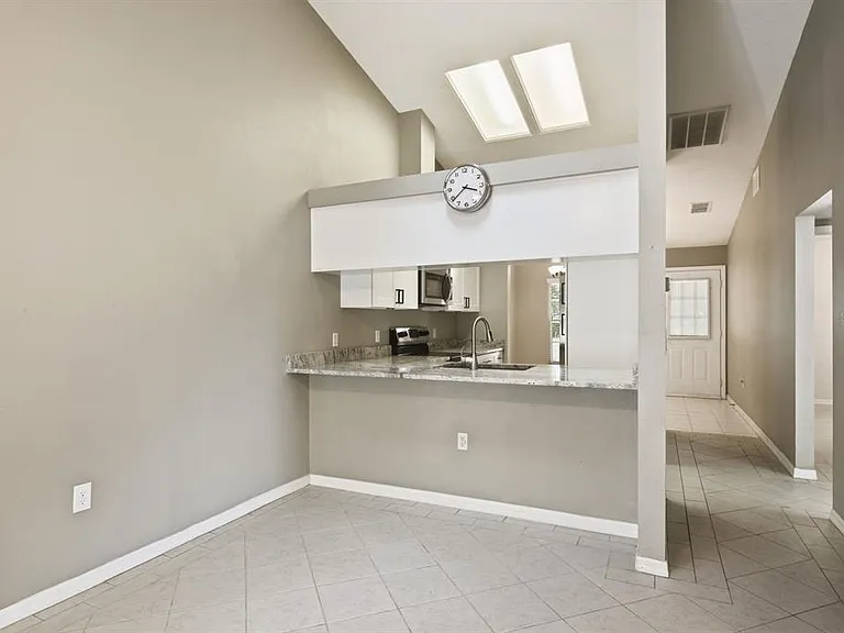 406 S Bayview Blvd #1 — Photo 12