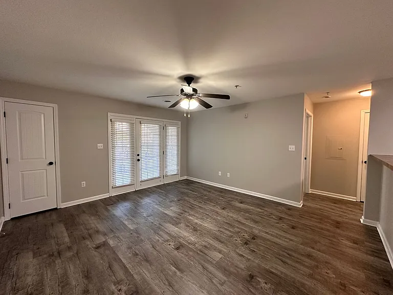 Maple Sunset Apartment Homes — Photo 26