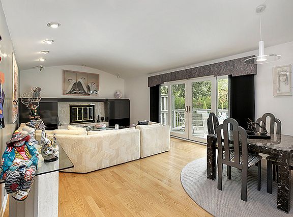 5th image of 1923 Fieldwood Dr