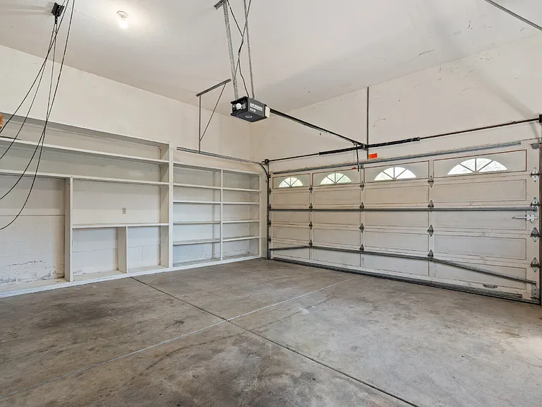 2890 Wedgewood Ln — Photo 28